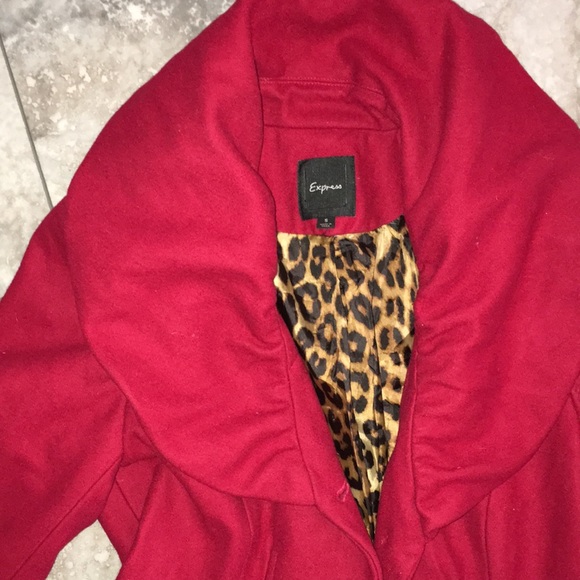 EXPRESS RED WOOL BLEND FLARE COLLAR STRUCTURED FIT NWOT COAT - Picture 5 of 12